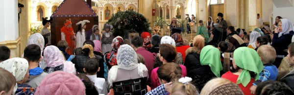 Владыка посетил Рождественский концерт в станице Незлобной