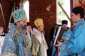 На торжества в честь 20-летия Элистинской епархии из Будённовска была принесена икона святого князя Михаила Тверского