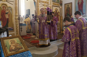 Первая архиерейская литургия в новом храме села Ачикулак