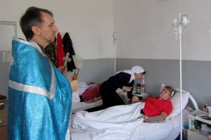 Праздничный молебен в больнице