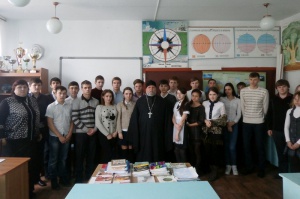 В День православной молодежи священник встретился со старшеклассниками сельской школы