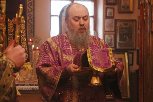 Архиерей возглавил заупокойные богослужения в Георгиевском храме города Георгиевска