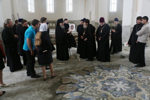 В будущем кафедральном соборе Георгиевской епархии впервые прозвучали пасхальные песнопения