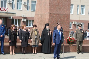 В День Победы епископ Гедеон возложил венок к мемориалу «Огонь Вечной Славы» в городе Георгиевске