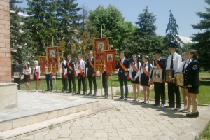 Крестный ход выпускников прошел в селе Солдато-Александровском