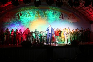 На концерте участников телевизионного конкурса "Голос".