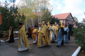 Епископ Гедеон заложил новый храм в селе Арзгир