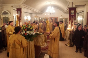 Архиерей возглавил всенощное бдение в Никольском соборе города Георгиевска
