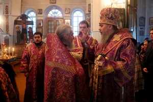 Архиерей освятил новые колокола для Казанского храма села Спасского и совершил в нём всенощное бдение