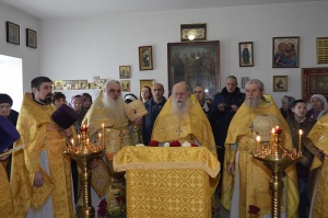 Престольный праздник, исповедь и совещание духовенства Благодарненского округа прошли в Спиридоновском храме хутора Жуковского