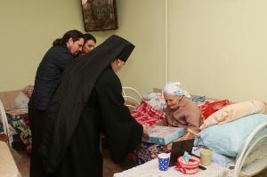 Епископ Гедеон посетил Дом милосердия в честь святой Ксении Петербургской