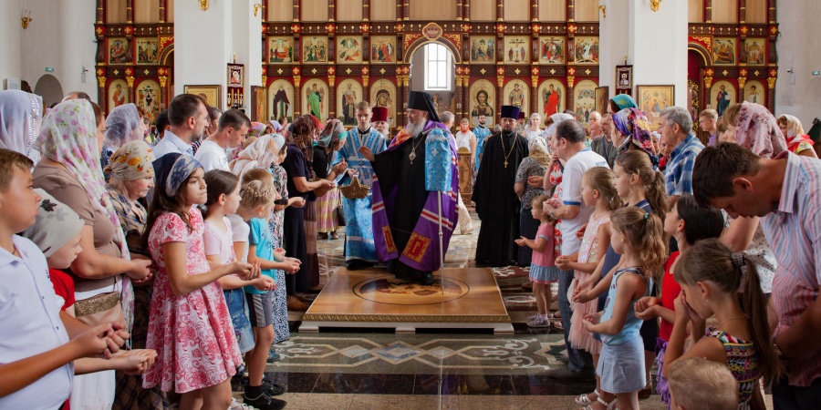 Епископ Гедеон вознёс сугубые молитвы о сохранении творения Божия и о детях, приступающих к учёбе в новом учебном году