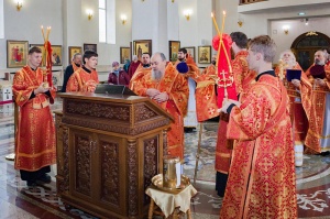В Георгиевском соборе почтили память обновления храма святого великомученика Георгия Победоносца в Лидде