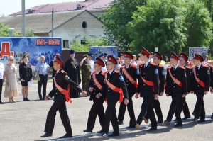 Священник напутствовал выпускников казачьего кадетского корпуса