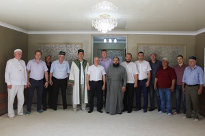 Священник поздравил мусульман Нефтекумского городского округа с праздником Ураза-байрам