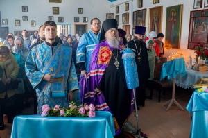 Епископ Гедеон возглавил престольное торжество Покровского храма села Нины