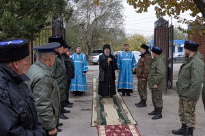 Епископ Гедеон возглавил всенощное бдение в Казанском храме Будённовска