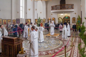 Епископ Гедеон возглавил богослужения Рождественского сочельника
