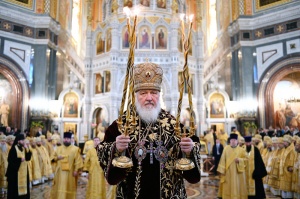 Епископ Гедеон сослужил Святейшему Патриарху Кириллу за Божественной литургией в Храме Христа Спасителя