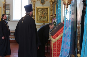 Епископ Гедеон посетил Казанский храм города Будённовска, пообщался с казаками и осмотрел строящееся здание приходского социального центра