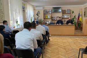 Руководитель миссионерского отдела Ставропольской епархии прочитал в Зеленокумске две общественных лекции на тему религиозного экстремизма