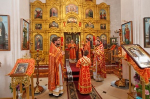 Епископ Гедеон совершил Литургию в Александро-Невском храме села Прасковея
