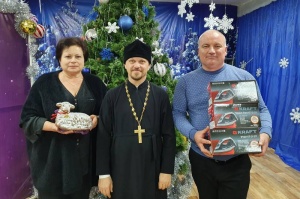 Епископ Гедеон передал новогодние подарки в детский дом и приют «Аист»