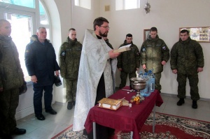 Военнослужащие приняли участие в крещенских богослужениях