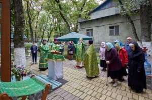 Епископ Гедеон возглавил престольное торжество Сергиевского храма архиерейского подворья в станице Незлобной