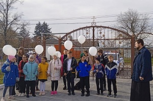 Поселковый приход принял участие в просветительской акции, приуроченной ко Всемирному дню памяти жертв ДТП