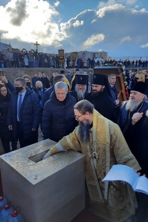 Епископ Гедеон принял участие в закладке камня в основание военного собора в честь святого благоверного князя Александра Невского в Махачкале