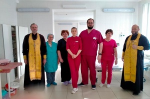 В Александровской больнице освящено отделение реанимации