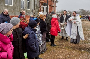 Епископ Гедеон совершил чин великого освящения воды Покровского источника станицы Урухской