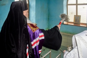Епископ Гедеон совершил чин великого освящения воды Покровского источника станицы Урухской