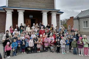 В Никольском соборе прошёл детский пасхальный праздник