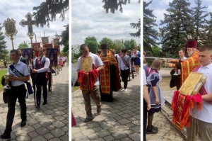 Традиционный крестный ход выпускников прошёл в селе Солдато-Александровском