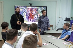 Священник поделился со студентами своими мыслями по теме религиозного экстремизма