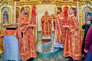 Епископ Гедеон почтил память святой великомученицы Параскевы Пятницы